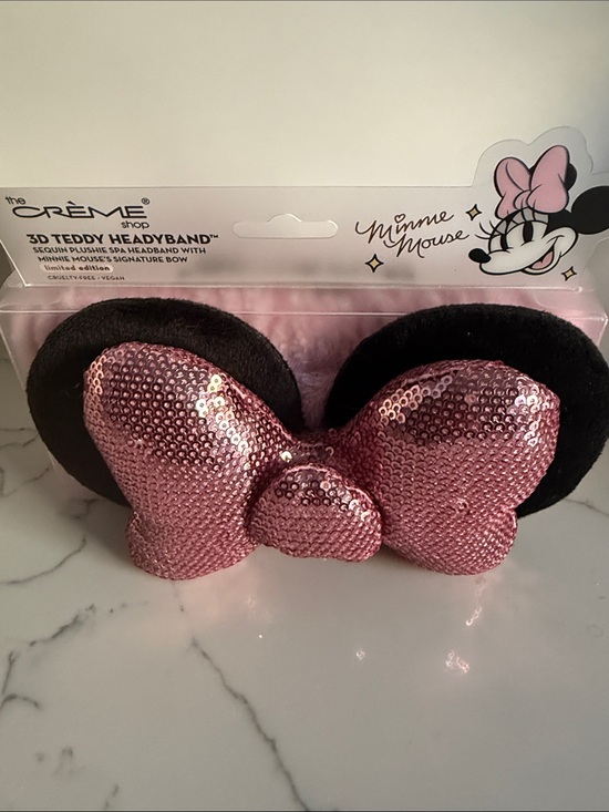 The Creme Shop Accessories - The Crème Shop x Minnie Mouse Pink Sequin Teddy Headband